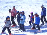 Kinderskibereuung fr eure Kleinen. 